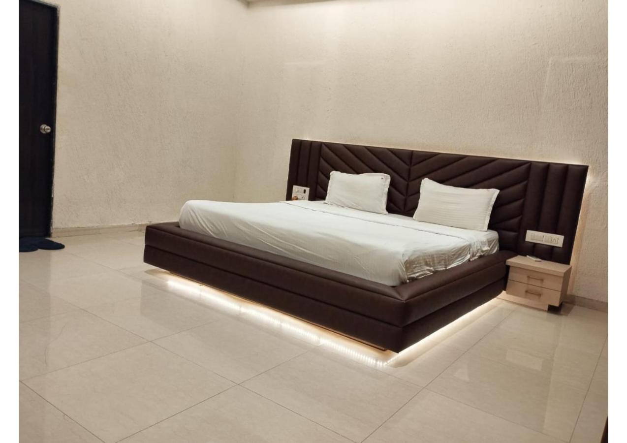 Air Infinity Casa Pool 5Bhk Villa Igatpuri Esterno foto